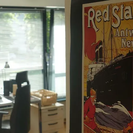 Grosszuegiges Mit Badezimmer In Rheinwohnung 民宿