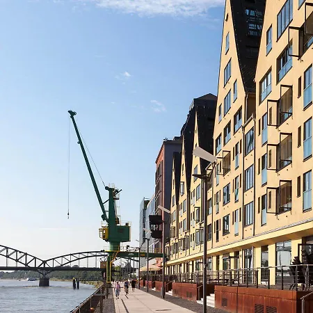 Accommodatie bij particulieren Grosszuegiges Mit Badezimmer In Rheinwohnung